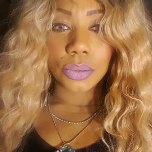 Meet your Posher, Cleo